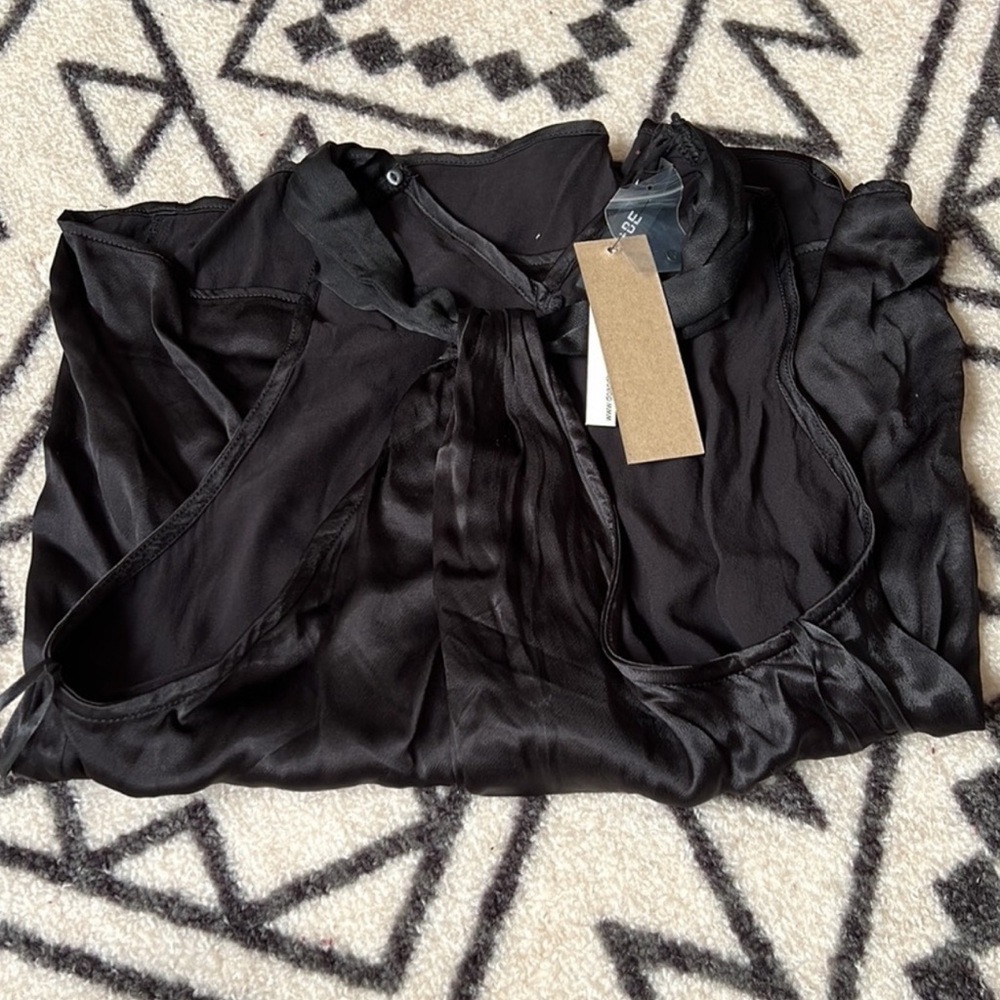DO+BE Black Satin Halter Top - Picture 5 of 5